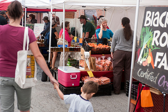 0422_TA_FarmersMarket-3016